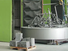 ماشین آلات انفجار شات با یک میز چرخشی Bestech
